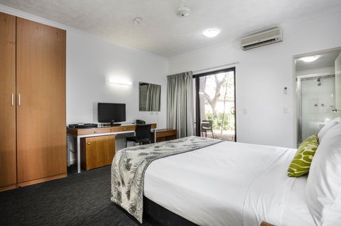 Mercure Darwin Airport Resort - Hervey Bay Accommodation 26