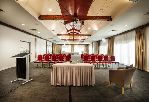 Mercure Darwin Airport Resort - Hervey Bay Accommodation 36