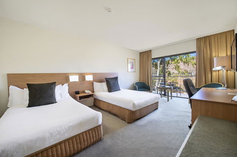 DoubleTree By Hilton Alice Springs - Tourism Hervey Bay 42