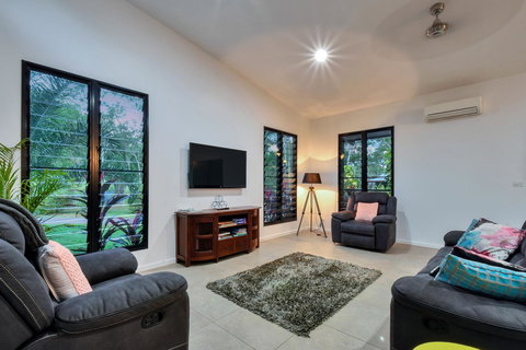 'Tropical Oasis - Darwin NT - Hervey Bay Accommodation 25