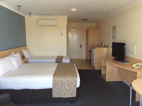 Stay At Alice Springs Hotel - Tourism Hervey Bay 6