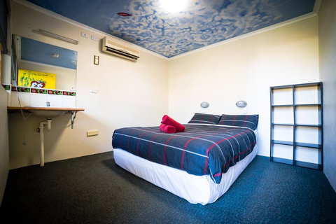 Jump Inn Alice Budget Accommodation - Hervey Bay Accommodation 9
