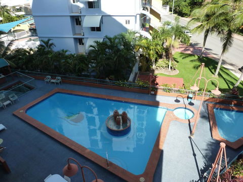 Cullen Bay Resorts - Tourism Hervey Bay 13