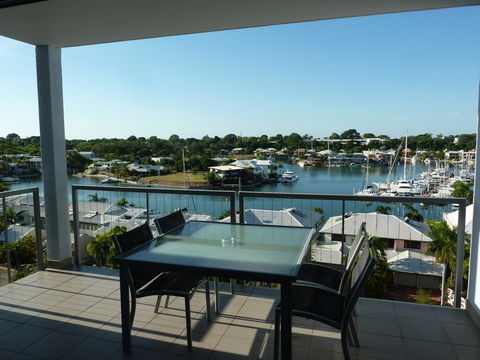 Cullen Bay Resorts - Tourism Hervey Bay 20