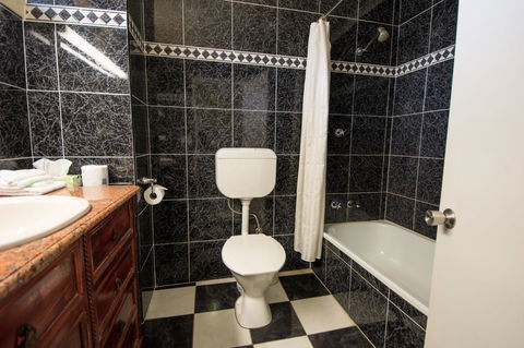 Elkira Court Motel - Hervey Bay Accommodation 15