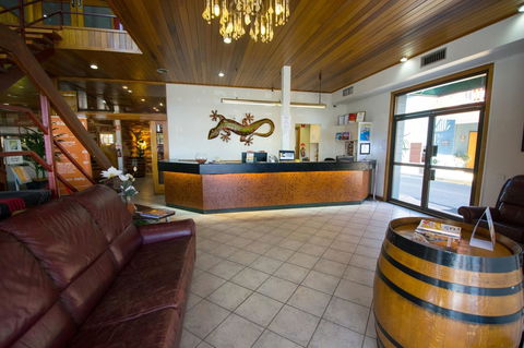 Elkira Court Motel - Hervey Bay Accommodation 9