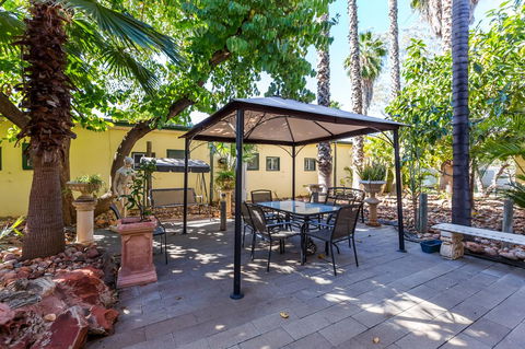 Elkira Court Motel - Hervey Bay Accommodation 23
