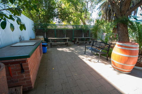 Elkira Court Motel - Hervey Bay Accommodation 20