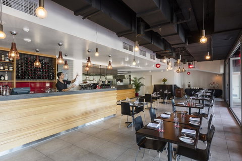 Oaks Darwin Elan Hotel - Hervey Bay Accommodation 21