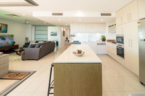 ZEN BY THE WATER - Esplanade Darwin Retreat - Hervey Bay Accommodation 28