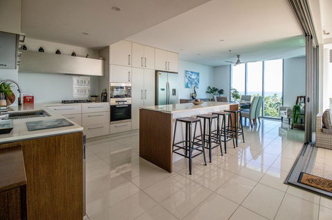 ZEN BY THE WATER - Esplanade Darwin Retreat - Hervey Bay Accommodation 7