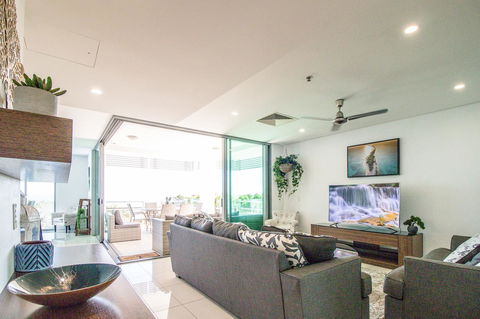 ZEN BY THE WATER - Esplanade Darwin Retreat - Hervey Bay Accommodation 42