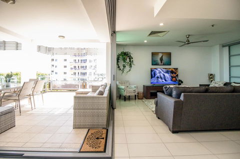 ZEN BY THE WATER - Esplanade Darwin Retreat - Hervey Bay Accommodation 40