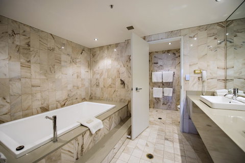 Hilton Darwin - Hervey Bay Accommodation 35