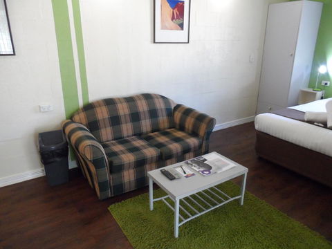 Alice On Todd Apartments - Hervey Bay Accommodation 22