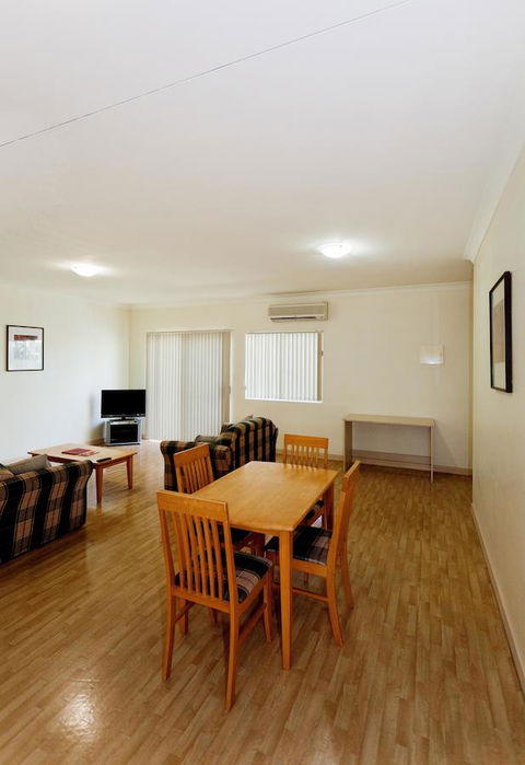 Alice On Todd Apartments - Hervey Bay Accommodation 7