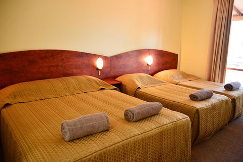 Erldunda Desert Oaks Resort - Hervey Bay Accommodation 38