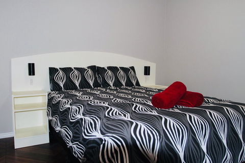 Erldunda Desert Oaks Resort - Hervey Bay Accommodation 5