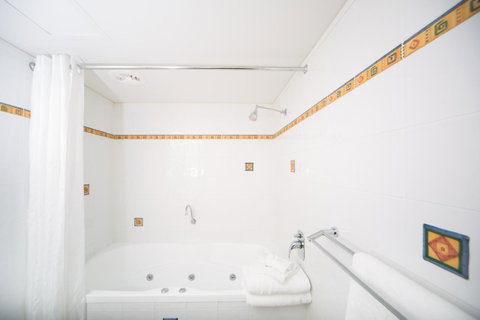 Corrigans Cove - Hervey Bay Accommodation 9