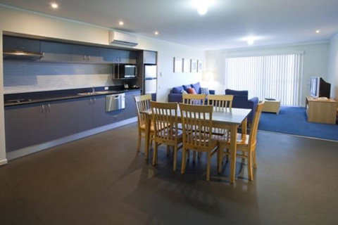 Corrigans Cove - Hervey Bay Accommodation 5