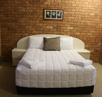 Golden Sands Motor Inn - Hervey Bay Accommodation