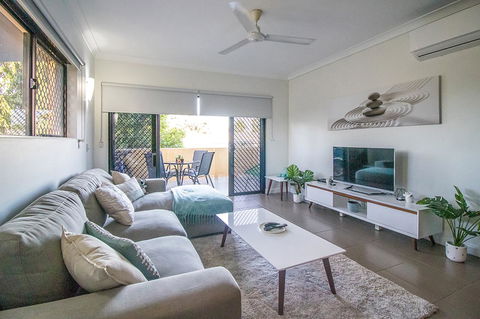 ZEN QUEST - The NOMADS PAD Near Nightcliff Markets & Sunset Foreshore - Hervey Bay Accommodation 2