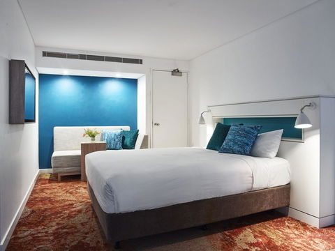 The Lost Camel Hotel - Hervey Bay Accommodation 2