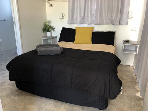 Mataranka Roadhouse - Hervey Bay Accommodation 6