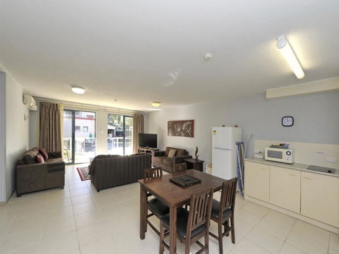 Nelson Bay Breeze - Tourism Hervey Bay 8