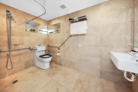 Canberra Rex Hotel - Tourism Hervey Bay 42