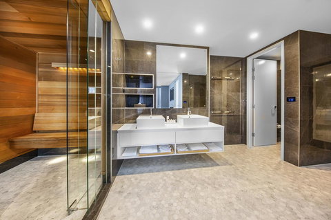 Canberra Rex Hotel - Tourism Hervey Bay 14