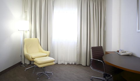 Novotel Canberra - Tourism Hervey Bay 16