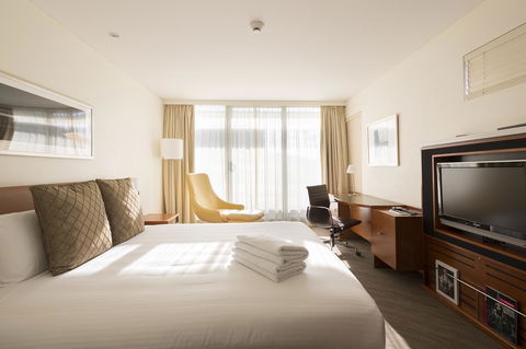 Novotel Canberra - Tourism Hervey Bay 10