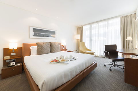 Novotel Canberra - Tourism Hervey Bay 7