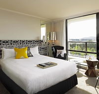 QT Canberra - Hervey Bay Accommodation