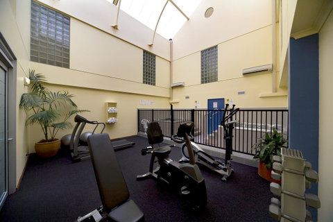 Madison Capital Executive Apartments - Hervey Bay Accommodation 6