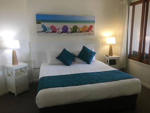 Lennox Holiday Apartments - Tourism Hervey Bay 19