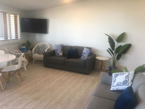 Lennox Holiday Apartments - Tourism Hervey Bay 24