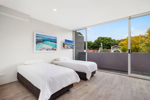 Bondi Beach Studio King Suite + Balcony - Tourism Hervey Bay 1