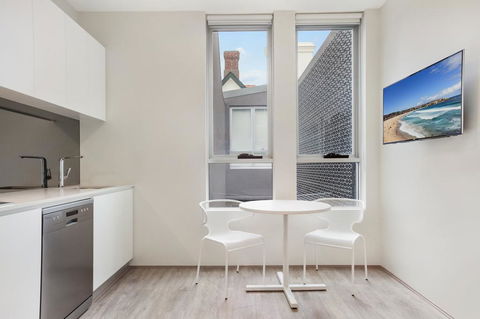 Bondi Beach Studios Suite 1 - Hervey Bay Accommodation 1