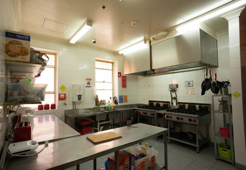 Bondi Beachside Inn - Hervey Bay Accommodation 2