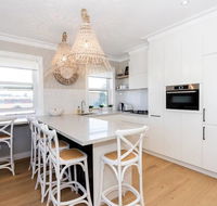 BONDI BREEZE-hosted byL'Abode Accommodation - Tourism Hervey Bay