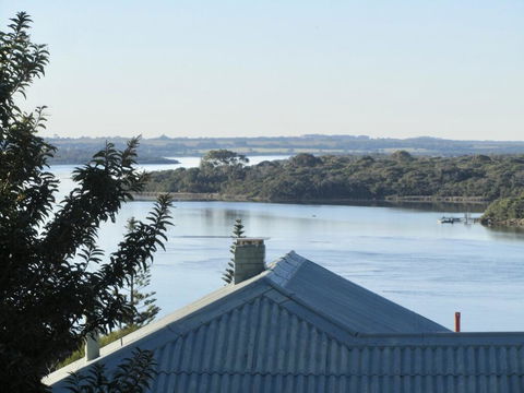 Bonnie View - A Wonderful View Up The River Experience Augusta - Hervey Bay Accommodation 0