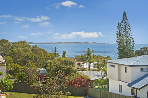 BonniEscape - Hervey Bay Accommodation 2