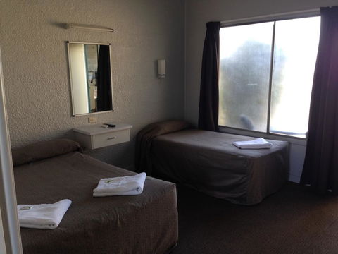 Boomerang Hotel - Hervey Bay Accommodation 3