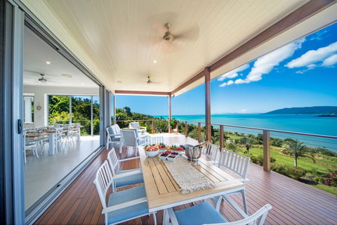Botanica Breezes Whitsunday - Tourism Hervey Bay 0