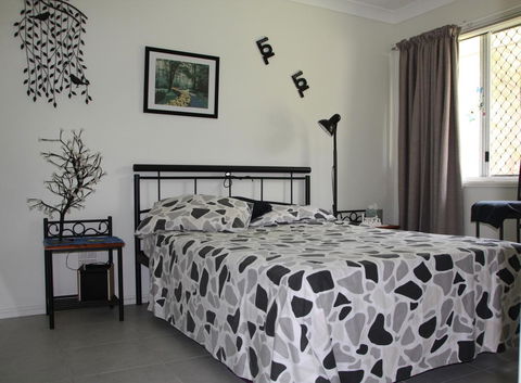 Bottlebrush B & B - Hervey Bay Accommodation 2