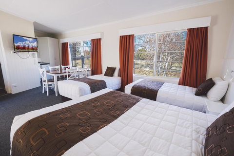 Boulevard Motel - Hervey Bay Accommodation 0