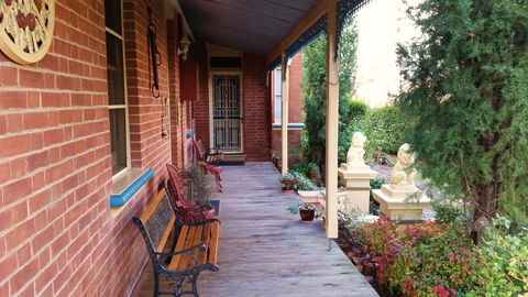 Boutique Motel Sefton House - Hervey Bay Accommodation 2