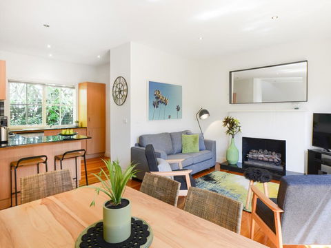 Boutique Stays - Brighton Abode - Tourism Hervey Bay 0